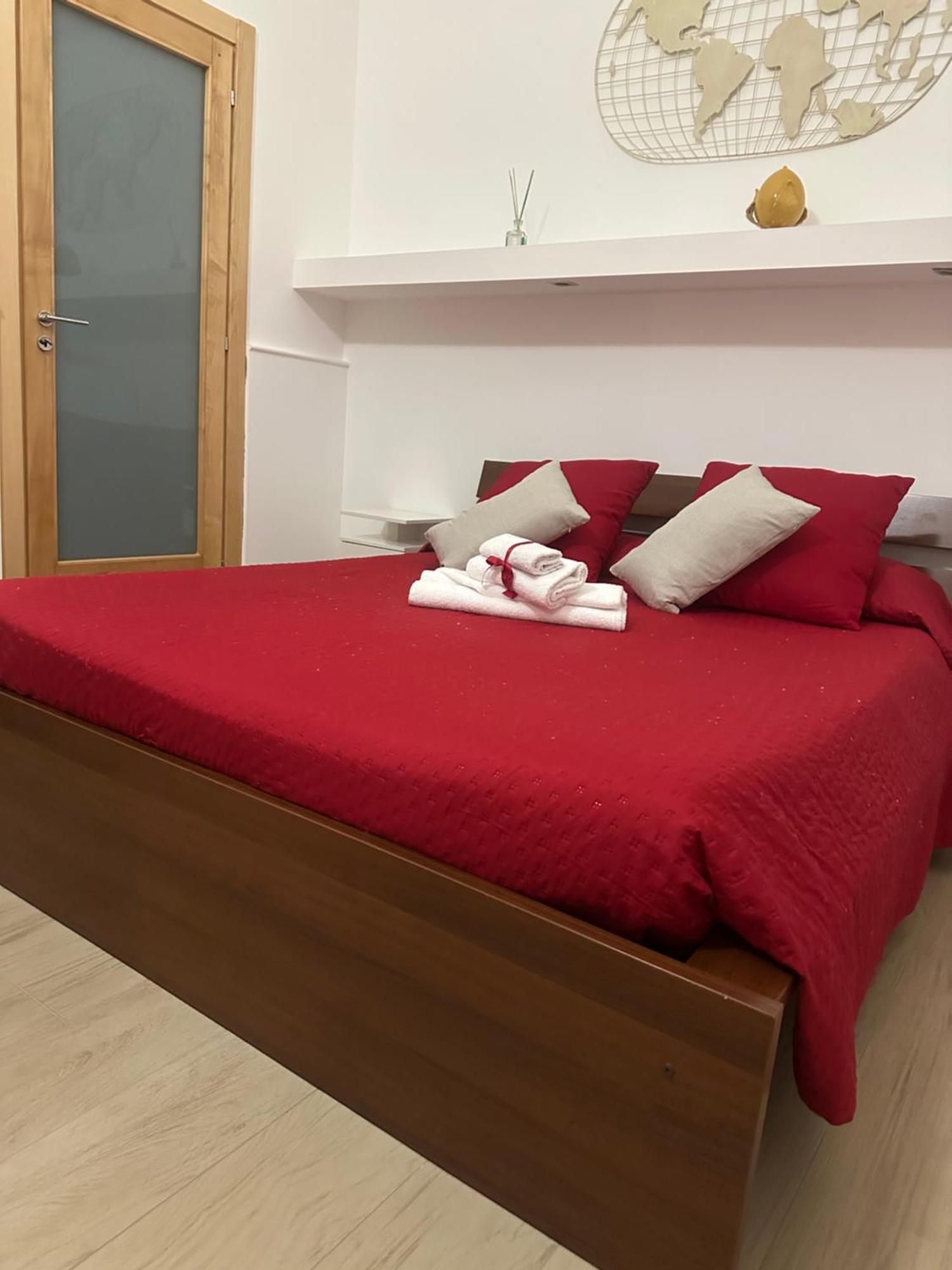 Conte Cavour Apartment Brindisi Exteriör bild